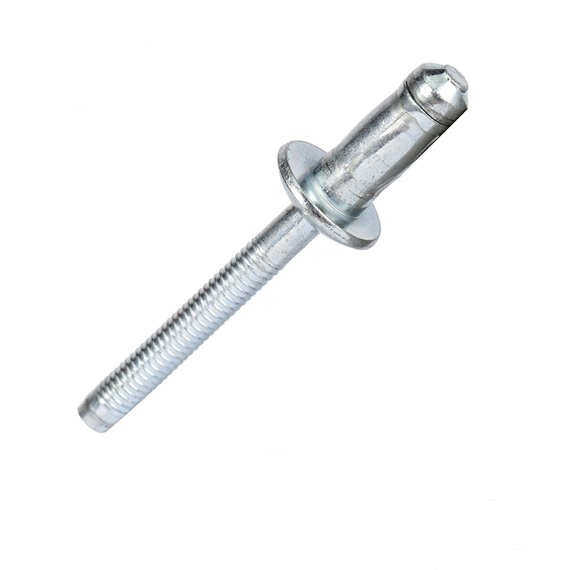 Lengvai efektyvi šerdies traukiama kniedė