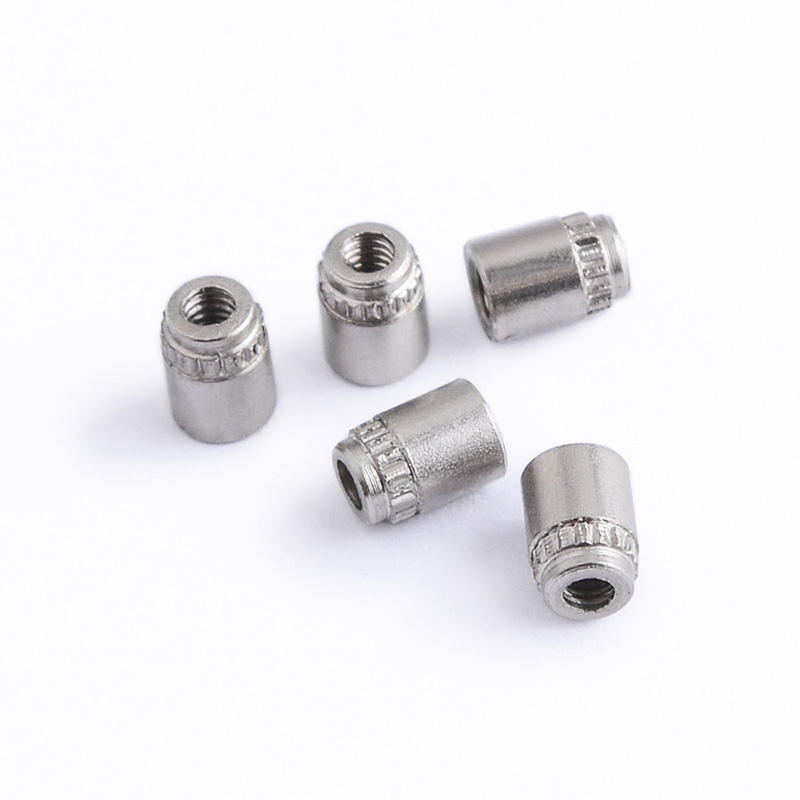 UN kniedyta PCB plokštės smeigė